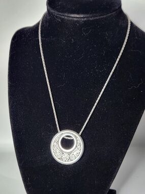 Brighton Silver-Tone Floral Circle Pendant Necklace - Women's Jewelry